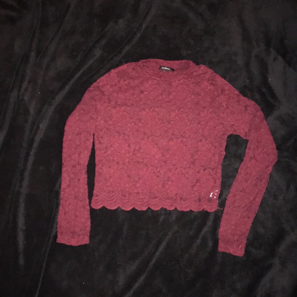 Ambiance burgundy lace top sz L